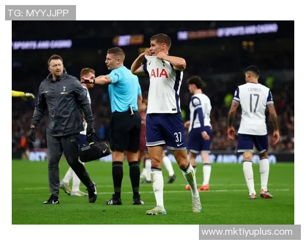 范德芬得知伊萨克受伤后立即联系并表达歉意