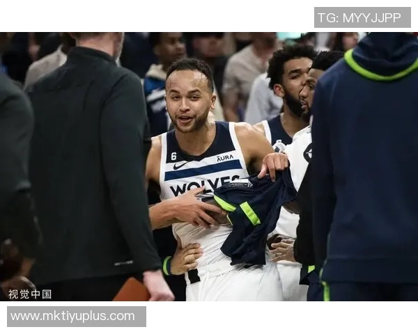 贝尔回忆2001年季后赛称未料AI影响深远曾期待击败湖人夺冠